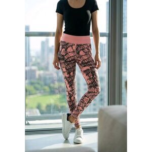 ☔️🔹️Nike Coral Hyperwarm Dri-Fit Compression Pants Medium